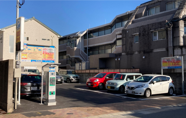 鳥飼5丁目パーキング