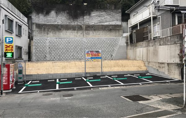 輝国2丁目駐車場